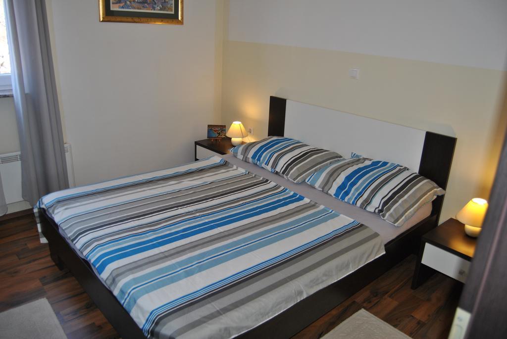 House With Swimming Pool Blue Diamond Appartement Povljana Buitenkant foto